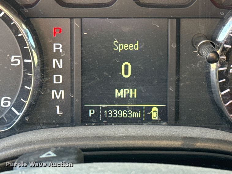 image for item ES5599 2016 Chevrolet Silverado 2500HD Crew Cab pickup truck