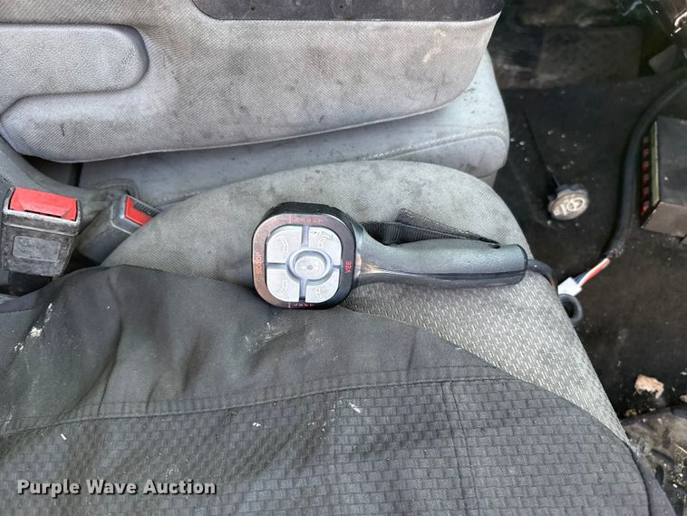 image for item ES5599 2016 Chevrolet Silverado 2500HD Crew Cab pickup truck