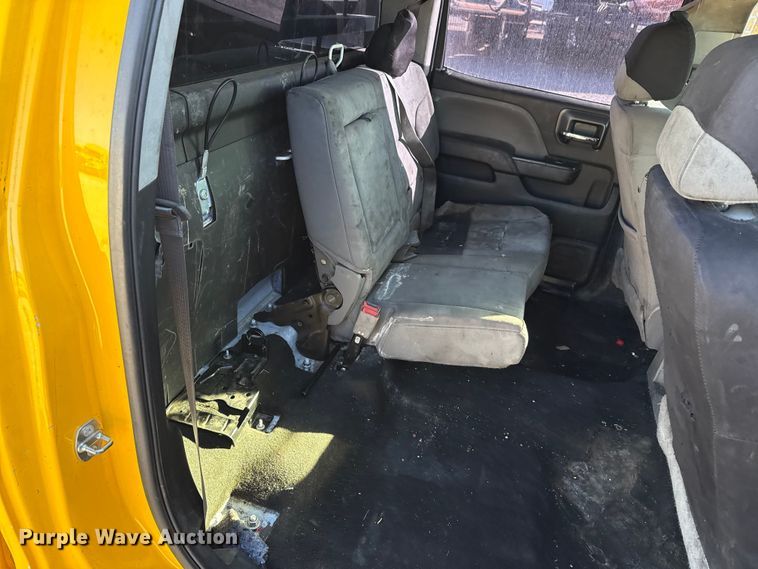 image for item ES5599 2016 Chevrolet Silverado 2500HD Crew Cab pickup truck