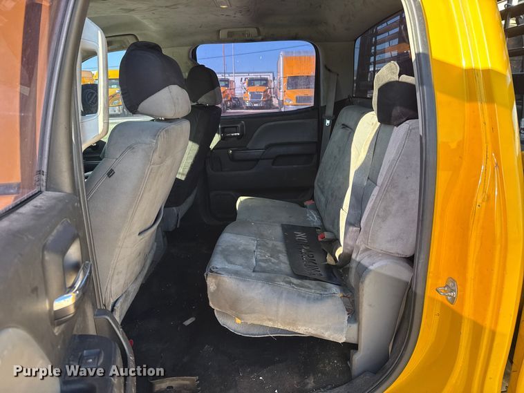 image for item ES5599 2016 Chevrolet Silverado 2500HD Crew Cab pickup truck