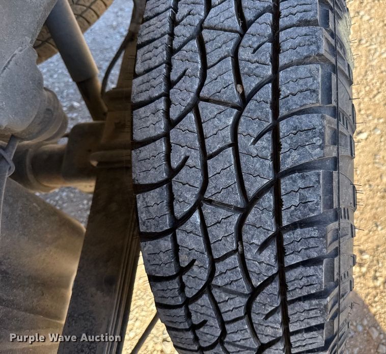 image for item ES5599 2016 Chevrolet Silverado 2500HD Crew Cab pickup truck