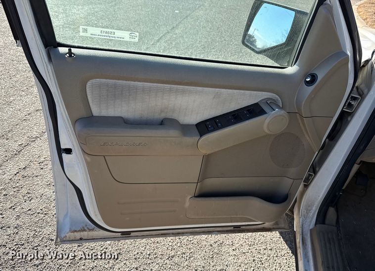 image for item ES5613 2008 Ford Explorer XLT SUV