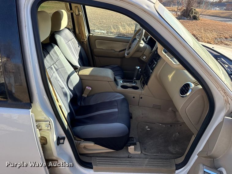 image for item ES5613 2008 Ford Explorer XLT SUV