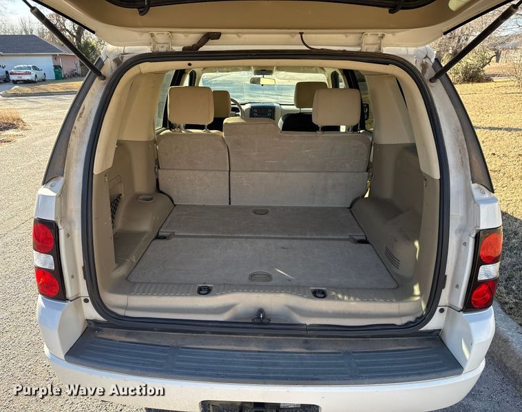 image for item ES5613 2008 Ford Explorer XLT SUV