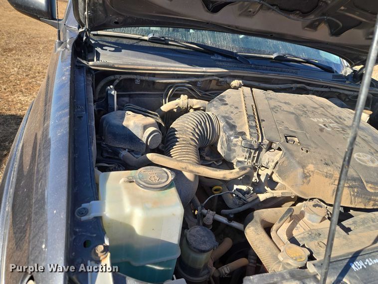 image for item ET1099 2013 Toyota Tacoma Crew Cab pickup truck