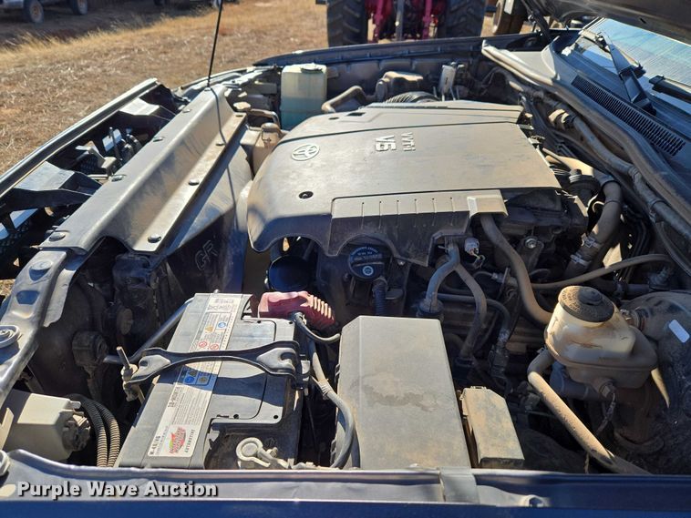 image for item ET1099 2013 Toyota Tacoma Crew Cab pickup truck