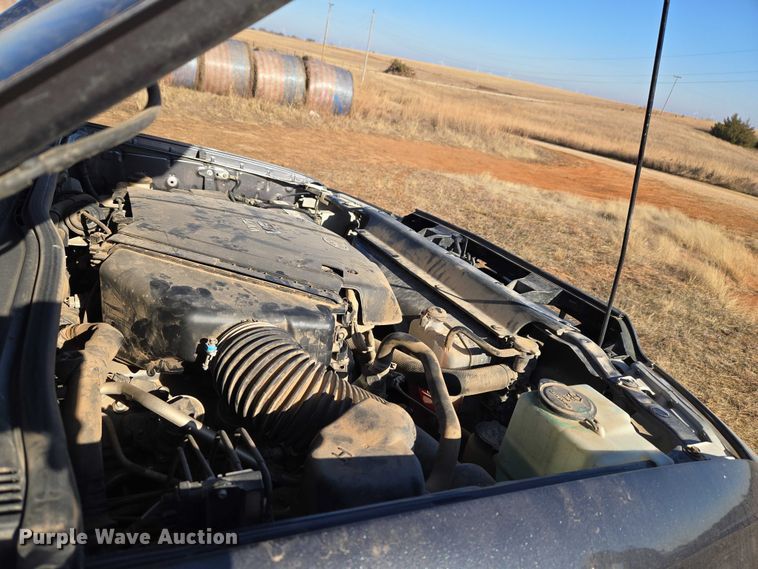 image for item ET1099 2013 Toyota Tacoma Crew Cab pickup truck