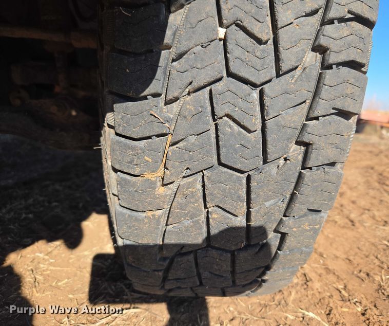 image for item ET1099 2013 Toyota Tacoma Crew Cab pickup truck