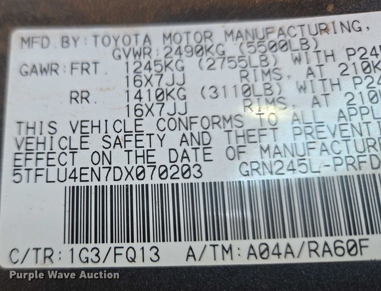 image for item ET1099 2013 Toyota Tacoma Crew Cab pickup truck