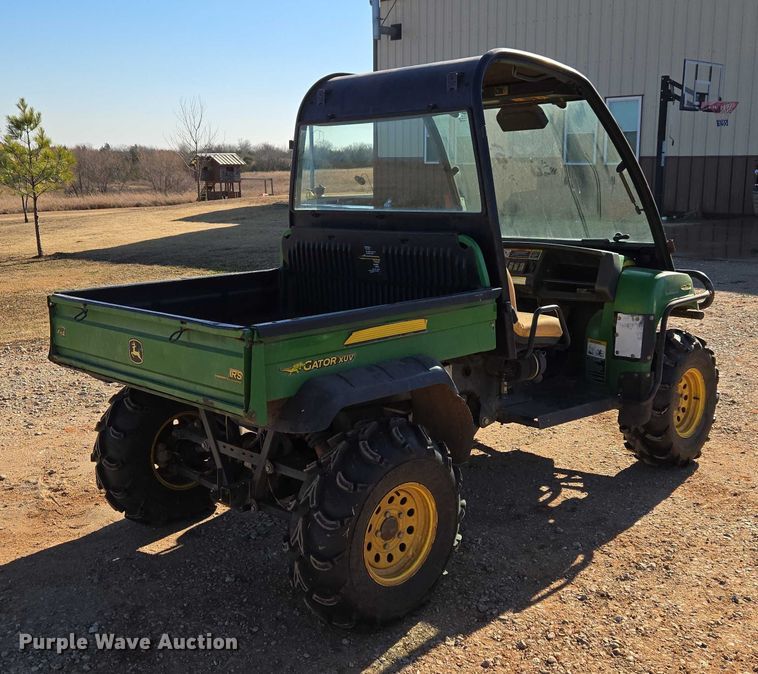 image for item ET1100 2008 John Deere 850D utility vehicle
