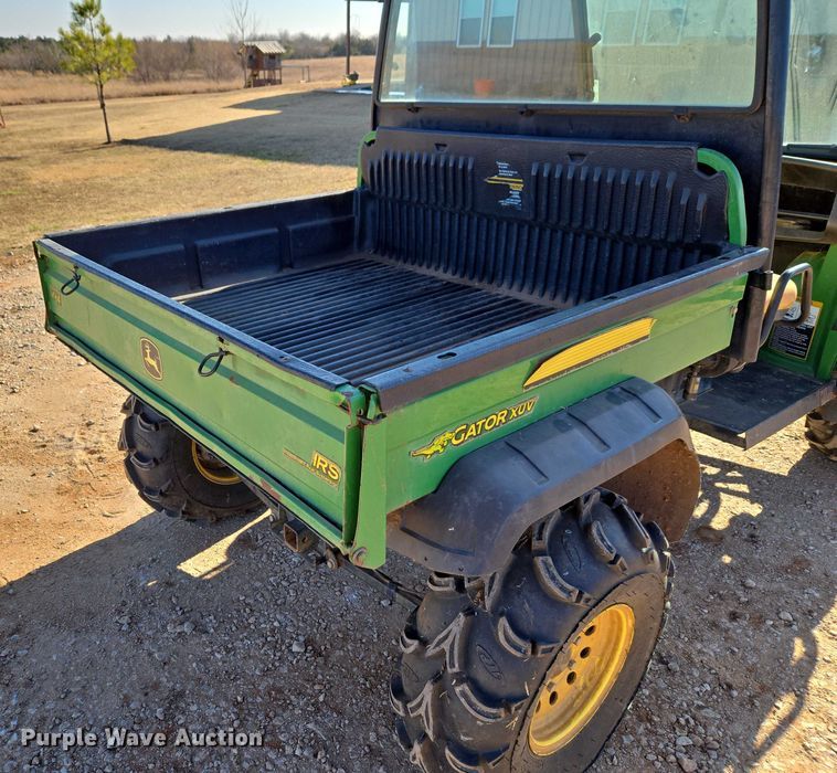 image for item ET1100 2008 John Deere 850D utility vehicle