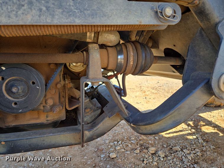 image for item ET1100 2008 John Deere 850D utility vehicle