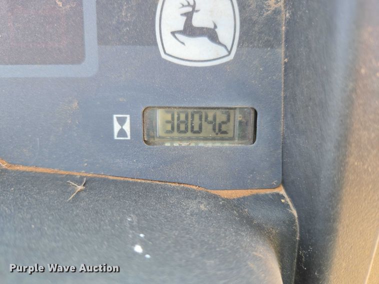 image for item ET1100 2008 John Deere 850D utility vehicle