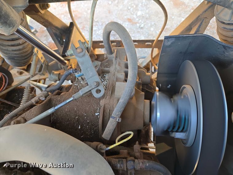 image for item ET1100 2008 John Deere 850D utility vehicle