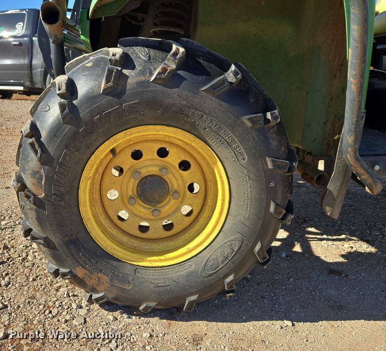 image for item ET1100 2008 John Deere 850D utility vehicle