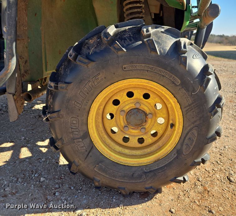 image for item ET1100 2008 John Deere 850D utility vehicle