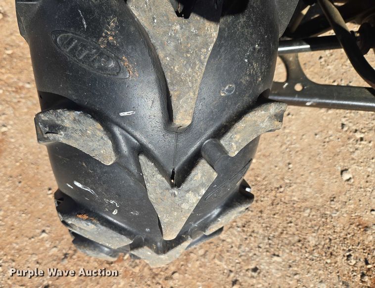 image for item ET1100 2008 John Deere 850D utility vehicle