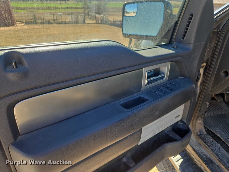 image for item ET1119 2014 Ford F150 Crew Cab pickup truck