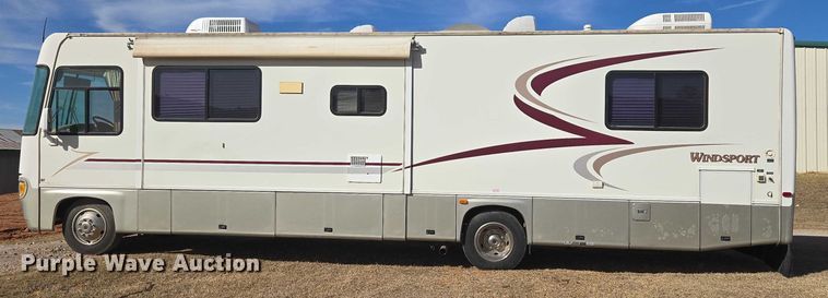 image for item ET1120 2001 Windsport Four Winds RV