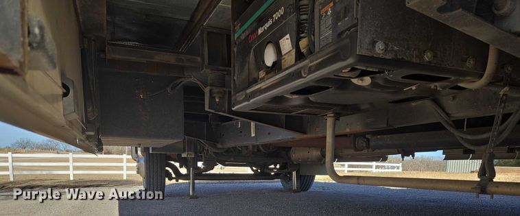 image for item ET1120 2001 Windsport Four Winds RV