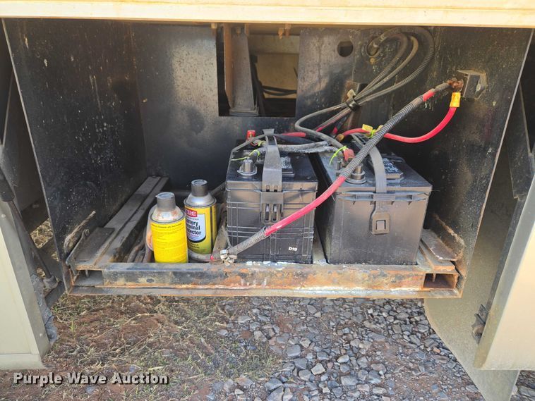 image for item ET1120 2001 Windsport Four Winds RV