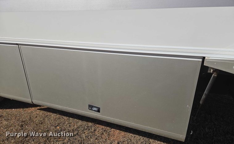 image for item ET1120 2001 Windsport Four Winds RV