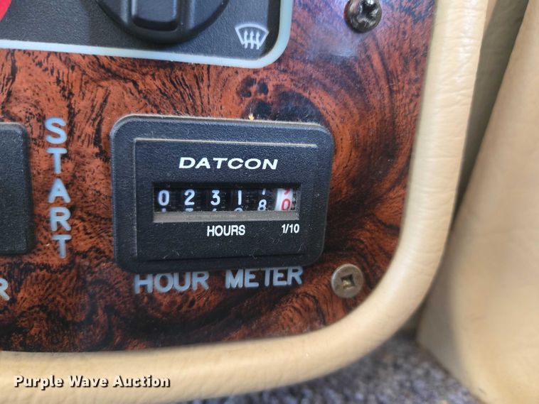 image for item ET1120 2001 Windsport Four Winds RV