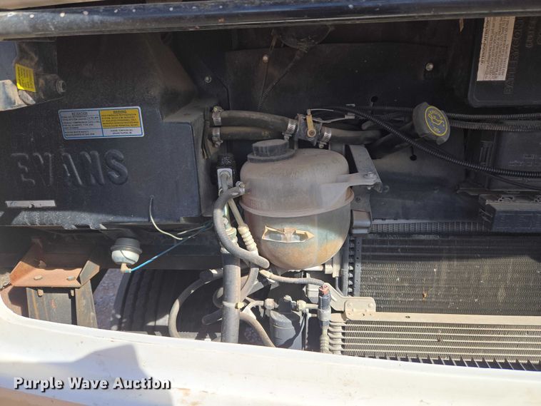 image for item ET1120 2001 Windsport Four Winds RV