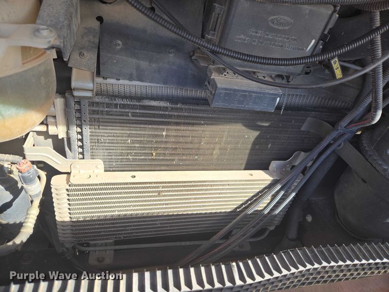 image for item ET1120 2001 Windsport Four Winds RV