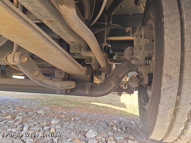 image for item ET1120 2001 Windsport Four Winds RV