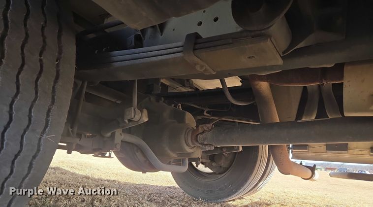 image for item ET1120 2001 Windsport Four Winds RV