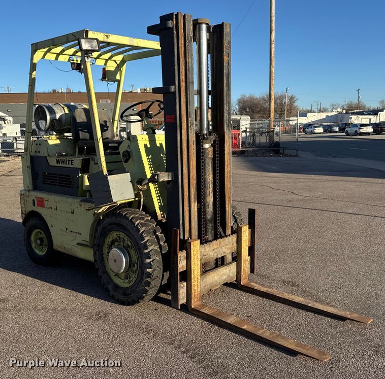 image for item ET4103 White forklift