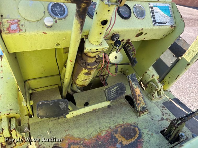 image for item ET4103 White forklift