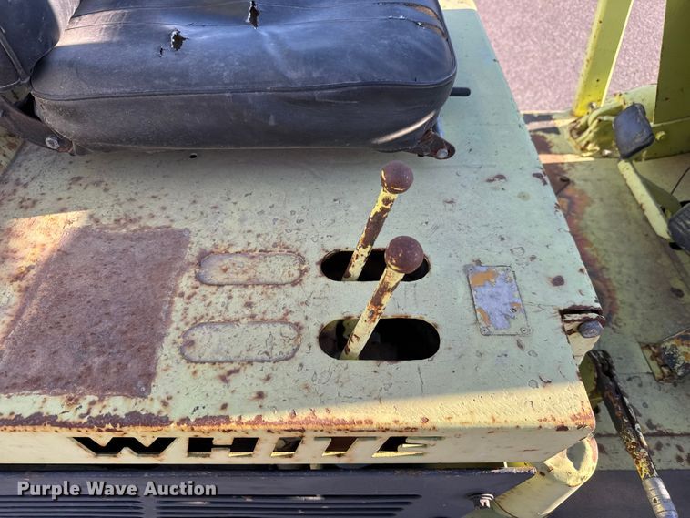 image for item ET4103 White forklift