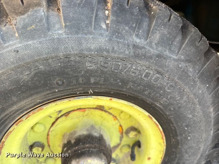 image for item ET4103 White forklift