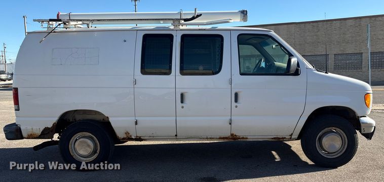 image for item ET4106 2002 Ford Econoline E350 van