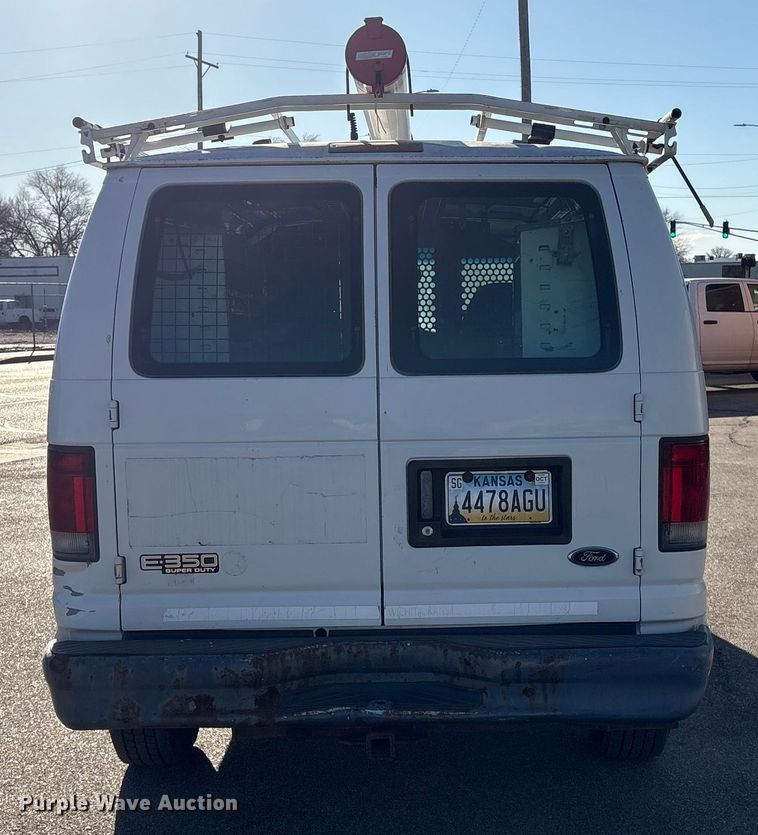 image for item ET4106 2002 Ford Econoline E350 van