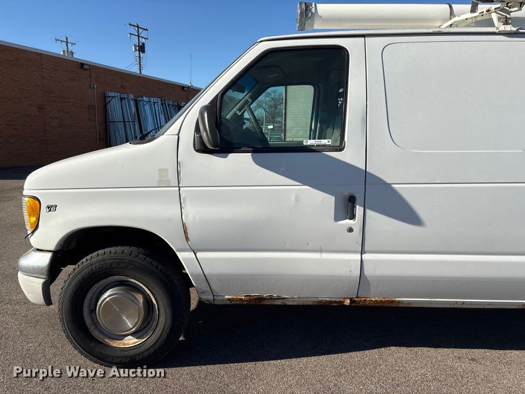 image for item ET4106 2002 Ford Econoline E350 van