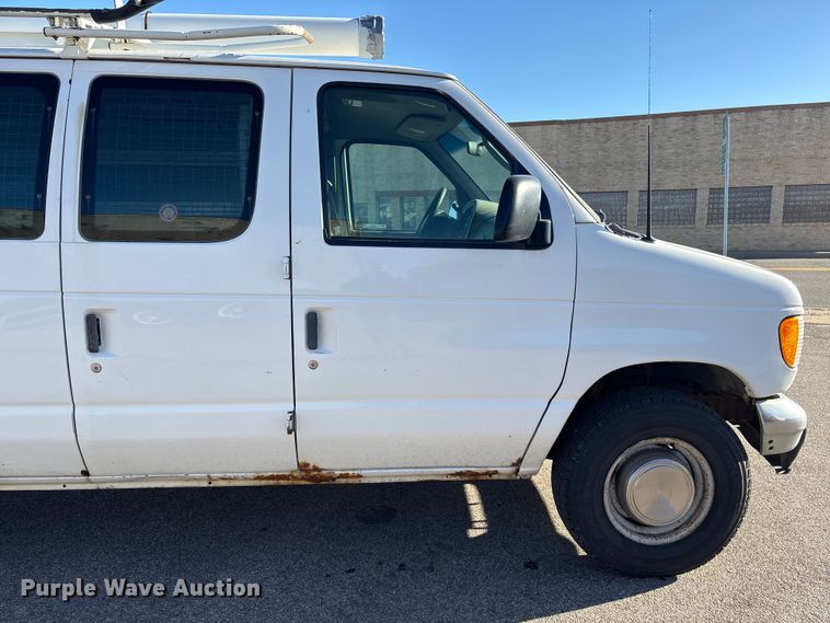 image for item ET4106 2002 Ford Econoline E350 van