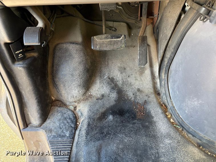 image for item ET4106 2002 Ford Econoline E350 van