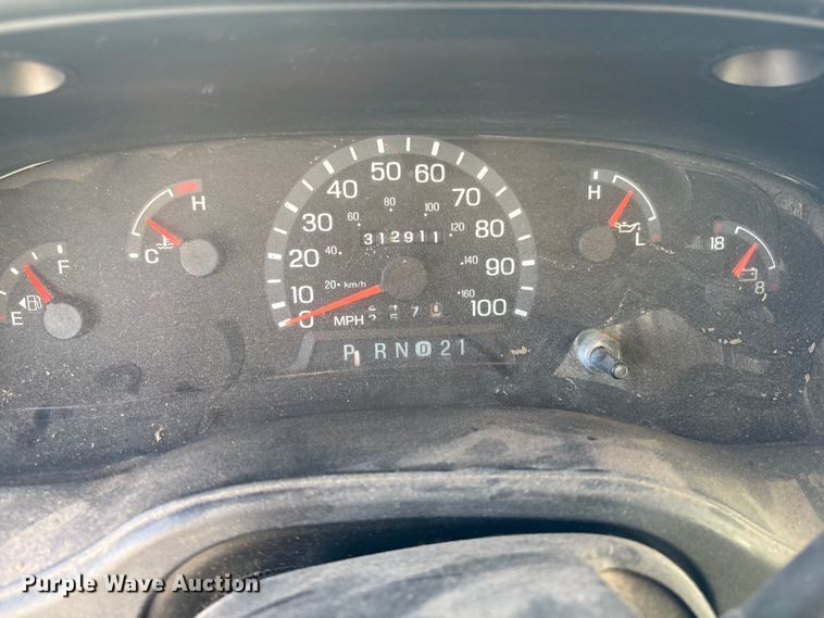 image for item ET4106 2002 Ford Econoline E350 van