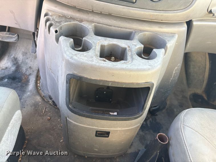 image for item ET4106 2002 Ford Econoline E350 van