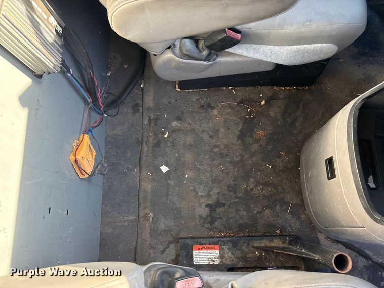 image for item ET4106 2002 Ford Econoline E350 van