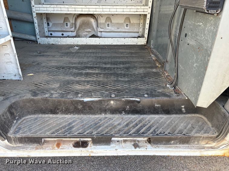 image for item ET4106 2002 Ford Econoline E350 van