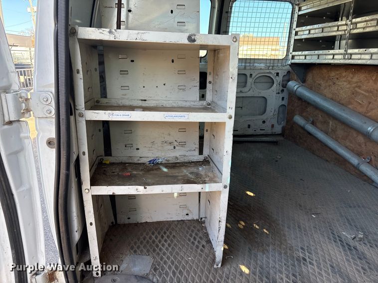 image for item ET4106 2002 Ford Econoline E350 van