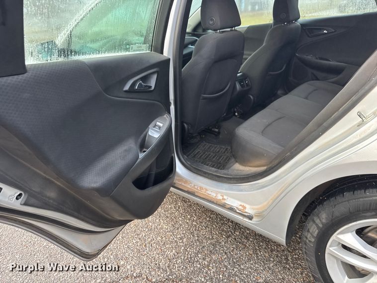 image for item ET4121 2018 Chevrolet Malibu 