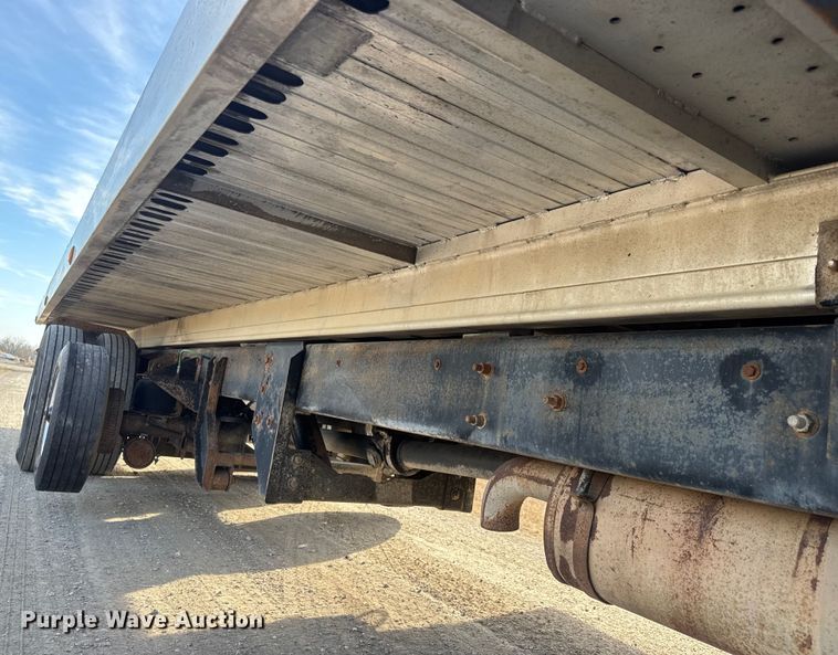 image for item ET4129 2004 International 4400 SBA  rollback truck