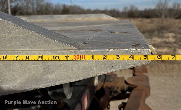 image for item ET4129 2004 International 4400 SBA  rollback truck