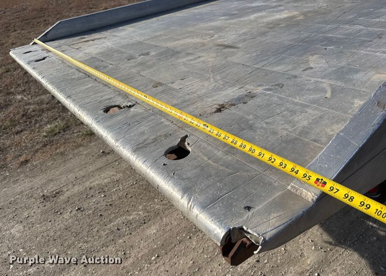 image for item ET4129 2004 International 4400 SBA  rollback truck