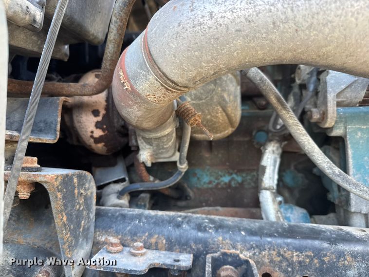 image for item ET4129 2004 International 4400 SBA  rollback truck